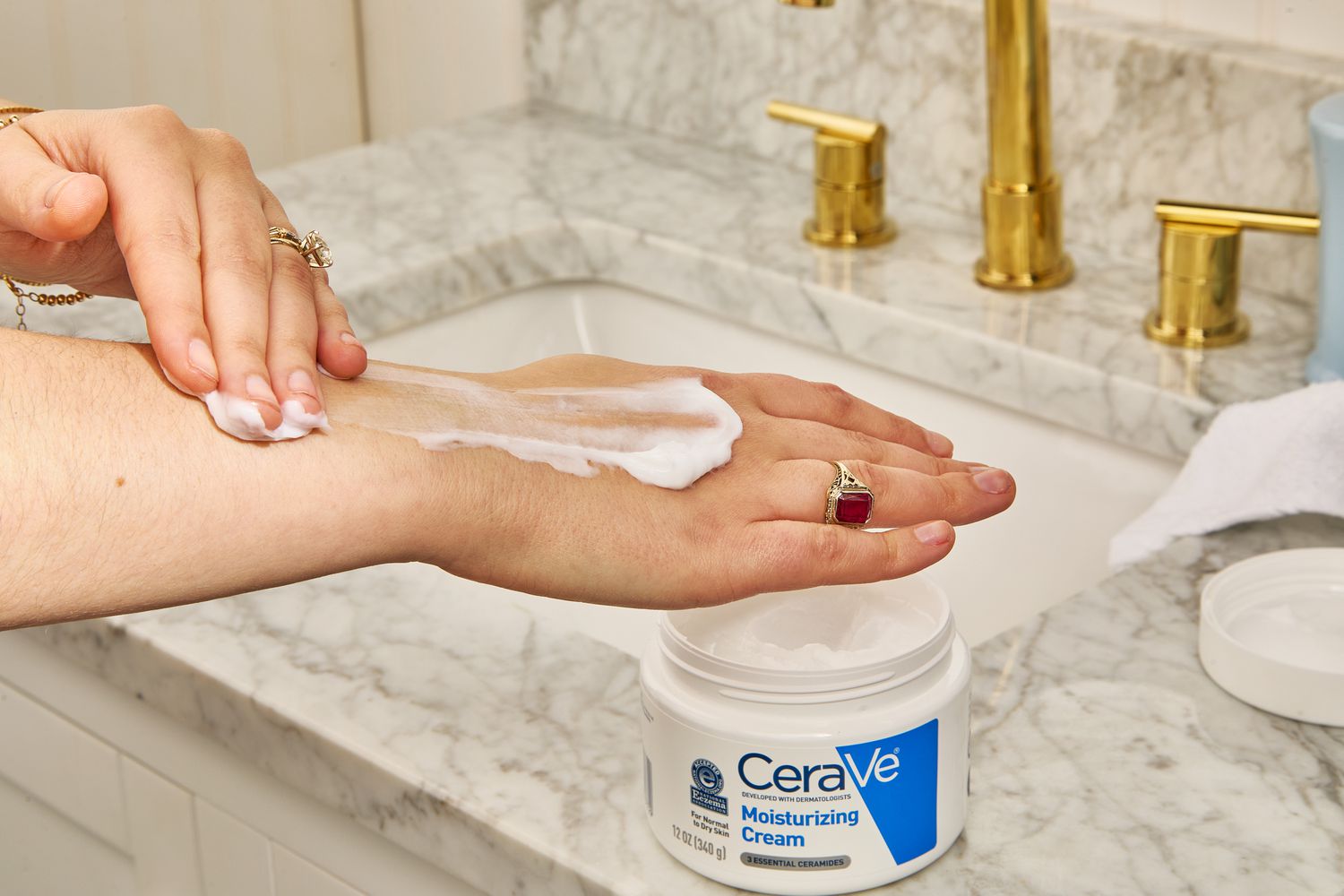 We Tried Over 100 Dermatologist-Approved Moisturizers—These Are the Very Best (42)